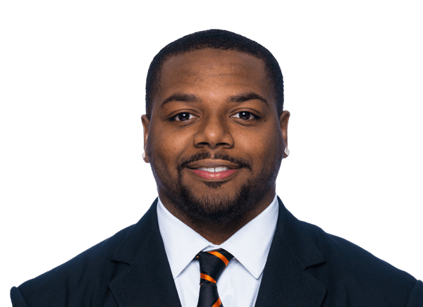 Raesjon Davis headshot