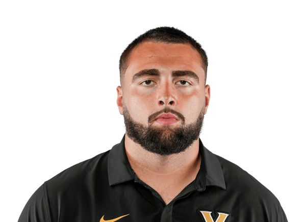 Gunner Givens headshot
