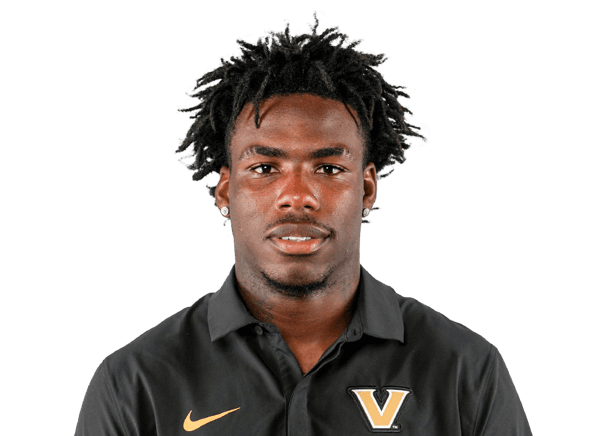 Martel Hight headshot
