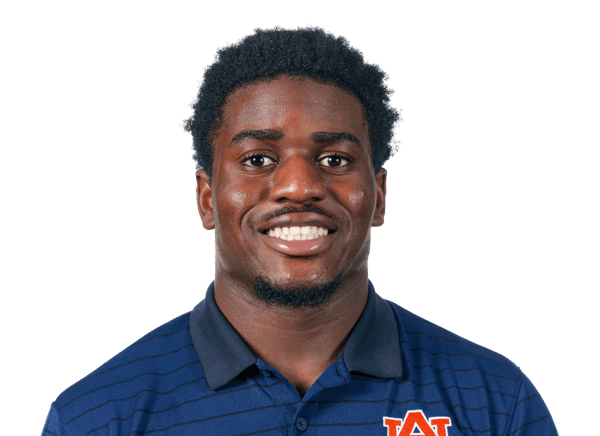 Tae Meadows headshot