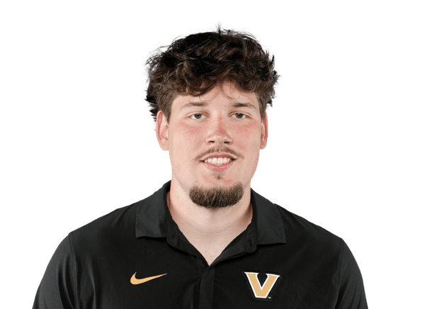 Tyler Ebel headshot