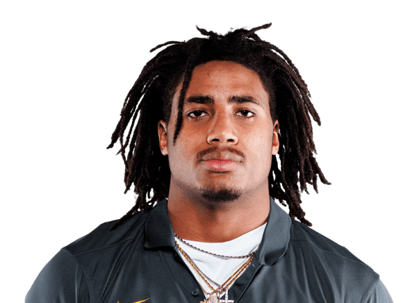 Elias Williams headshot