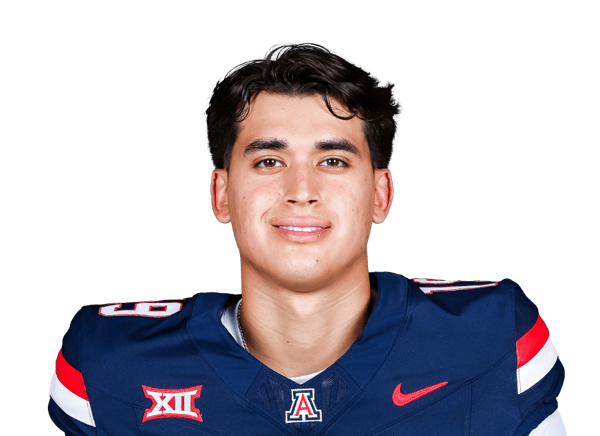 Michael Salgado-Medina headshot