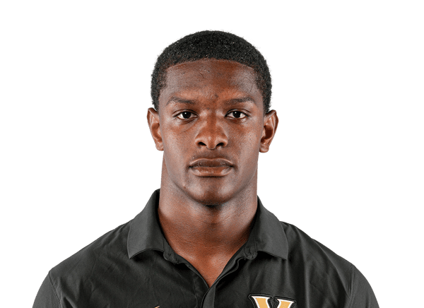 Carson Lawrence headshot