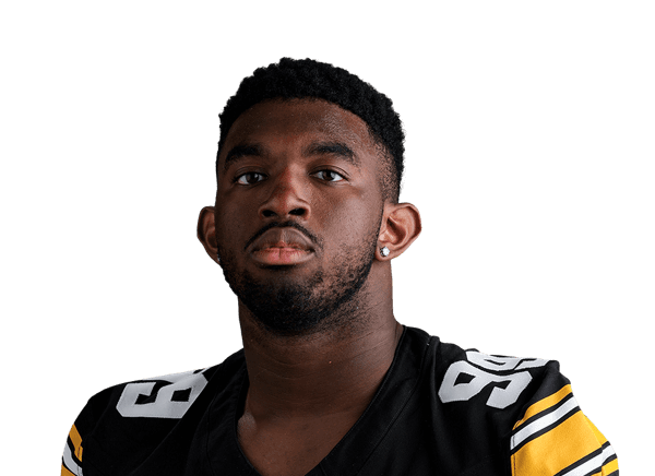Devan Kennedy headshot