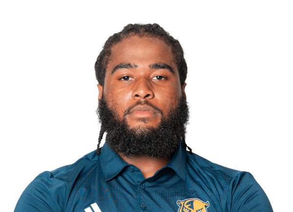 Oscar Colon headshot
