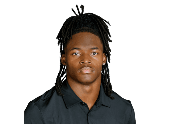 Izzy Clark-White headshot