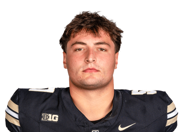 Mason Vicari headshot