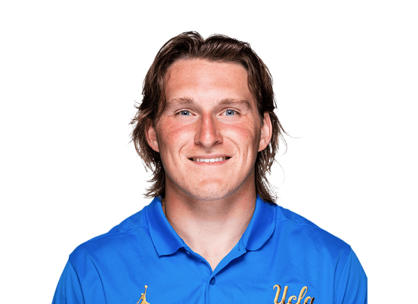 Dylan Sims headshot