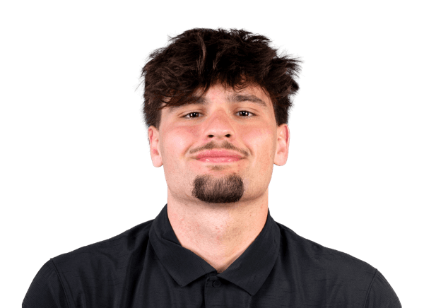 Zayne DeSouza headshot
