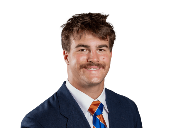 Carter Kuchenbuch headshot