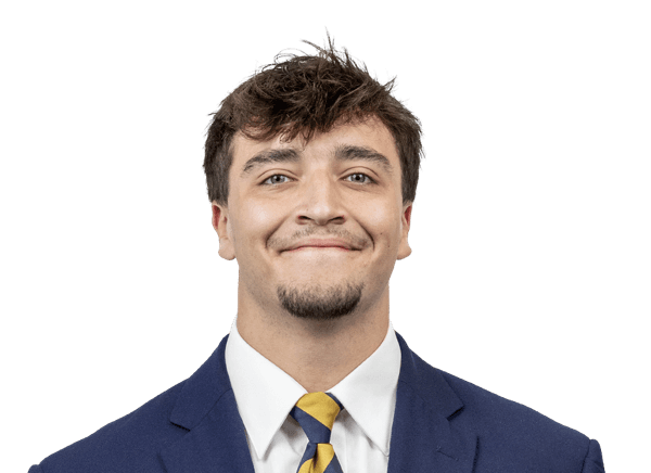 Ewan Arechaederra headshot