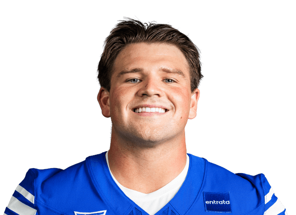 Walker Lyons headshot