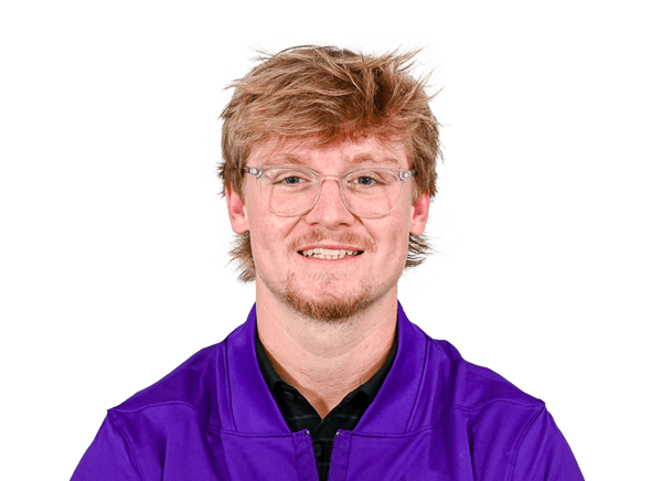 Hayden Ross headshot