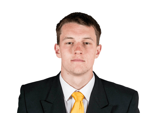 Connor Calvert headshot