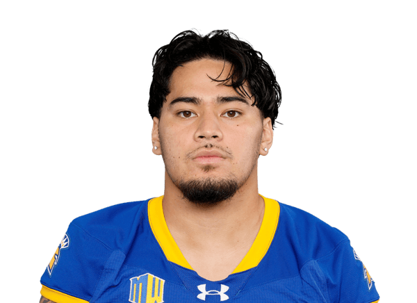 Etu Finau headshot