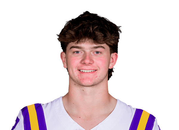 Silas Hall headshot