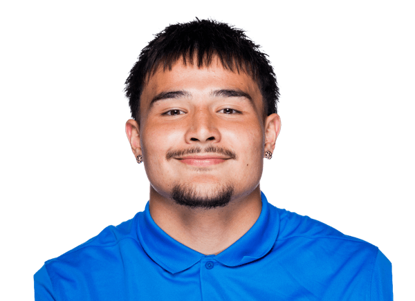 Noah Fox-Flores headshot