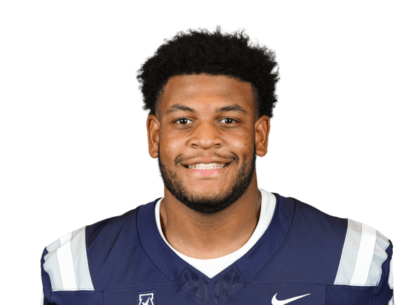 Dillan Botts headshot
