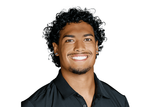 Carson Su'esu'e headshot