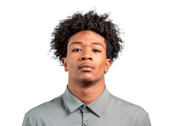 Zo Hill headshot
