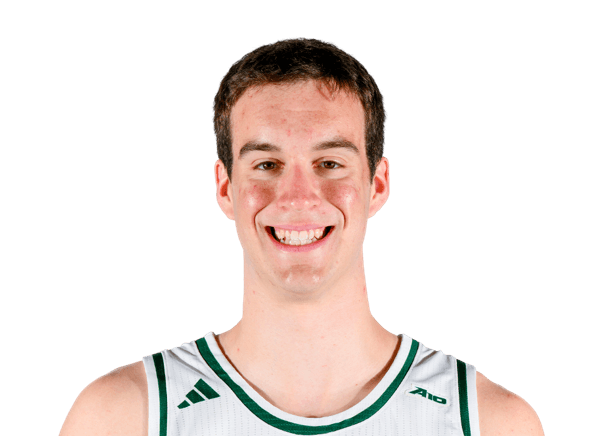 Riley Allenspach headshot