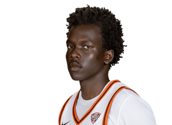 Mayar Wol headshot