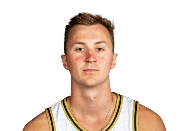 Fletcher Loyer headshot