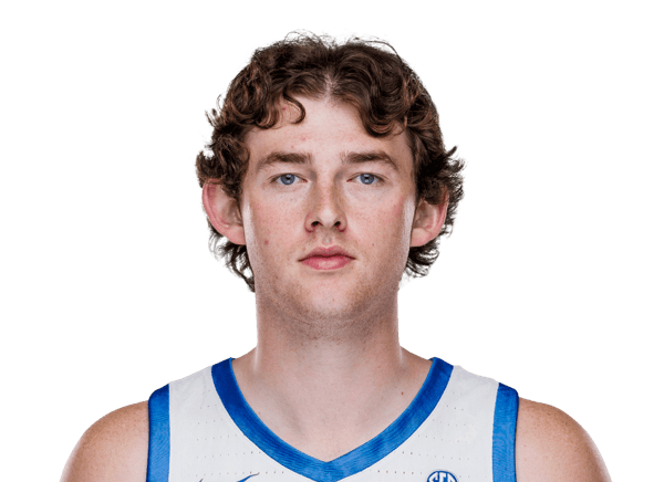 Zach Tow headshot