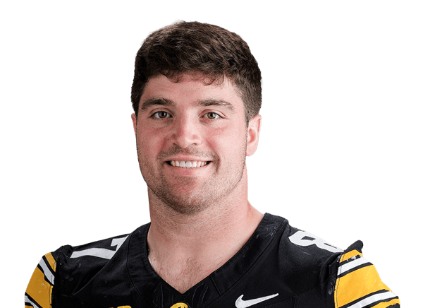 Addison Ostrenga headshot