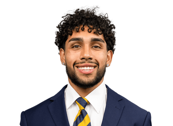 Carter Vargas headshot